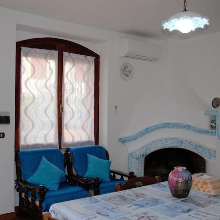 Confortevole Appartamento A Pochi Passi Dal Mare Cala Gonone Exterior foto