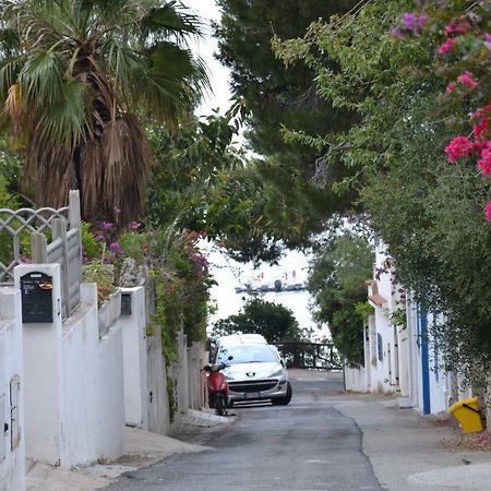 Confortevole Appartamento A Pochi Passi Dal Mare Cala Gonone Exterior foto