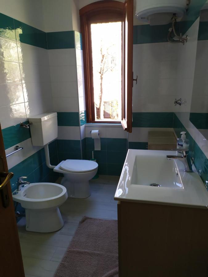 Confortevole Appartamento A Pochi Passi Dal Mare Cala Gonone Exterior foto