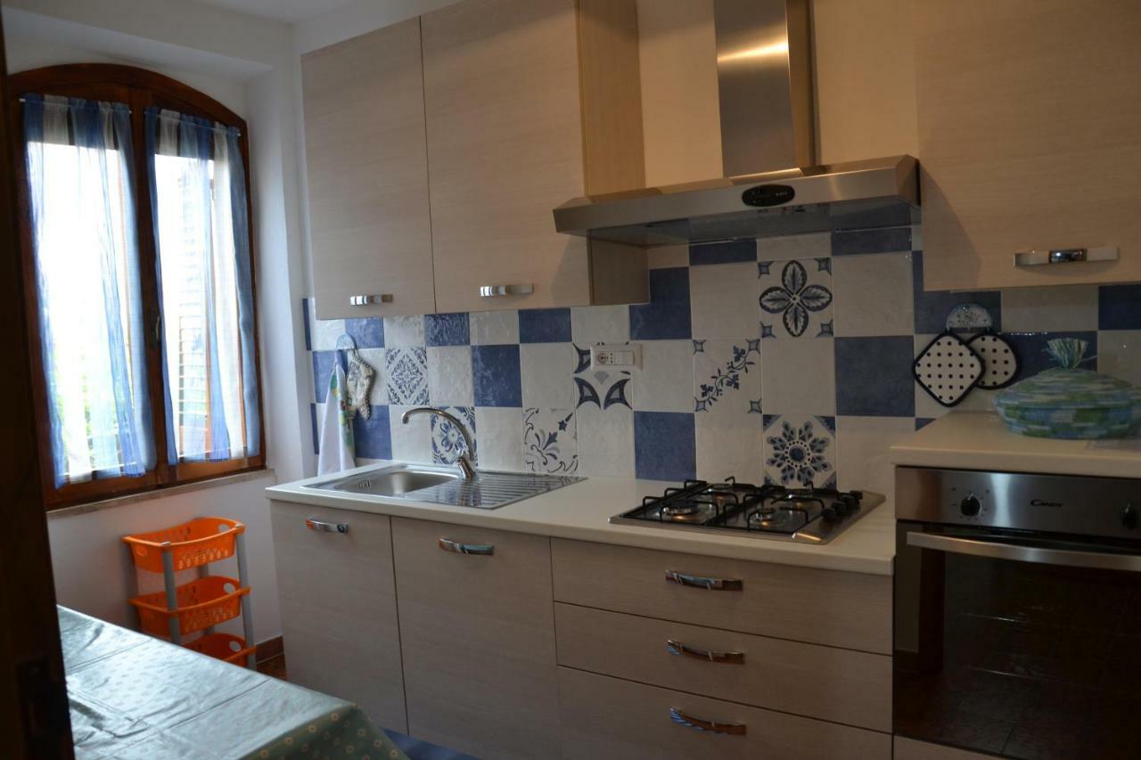 Confortevole Appartamento A Pochi Passi Dal Mare Cala Gonone Exterior foto